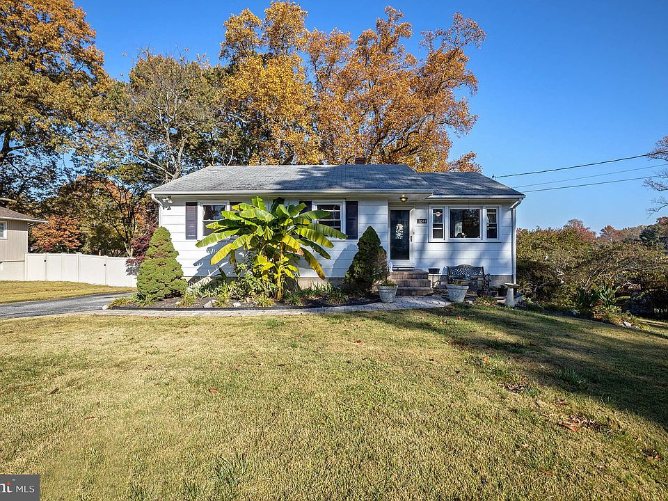 1st image of 1044 Sun Valley Dr