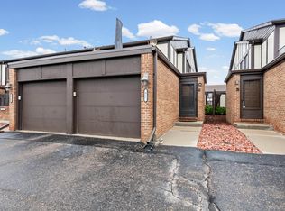 417 Country Club Dr, Saint Clair Shores, MI