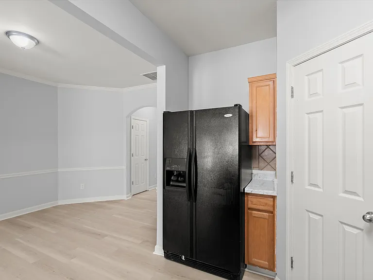 1947 Lakeshore Overlook Cir NW — Photo 12