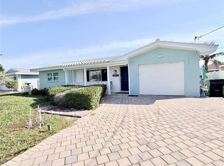 2513 Gulf Blvd, Belleair Beach, FL 33786