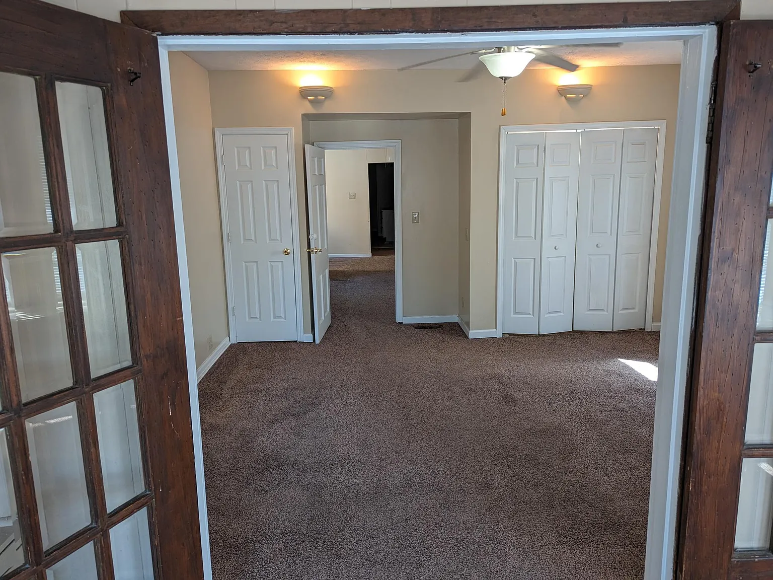 4 bed, 1484 sqft, $1,699 — Photo 3