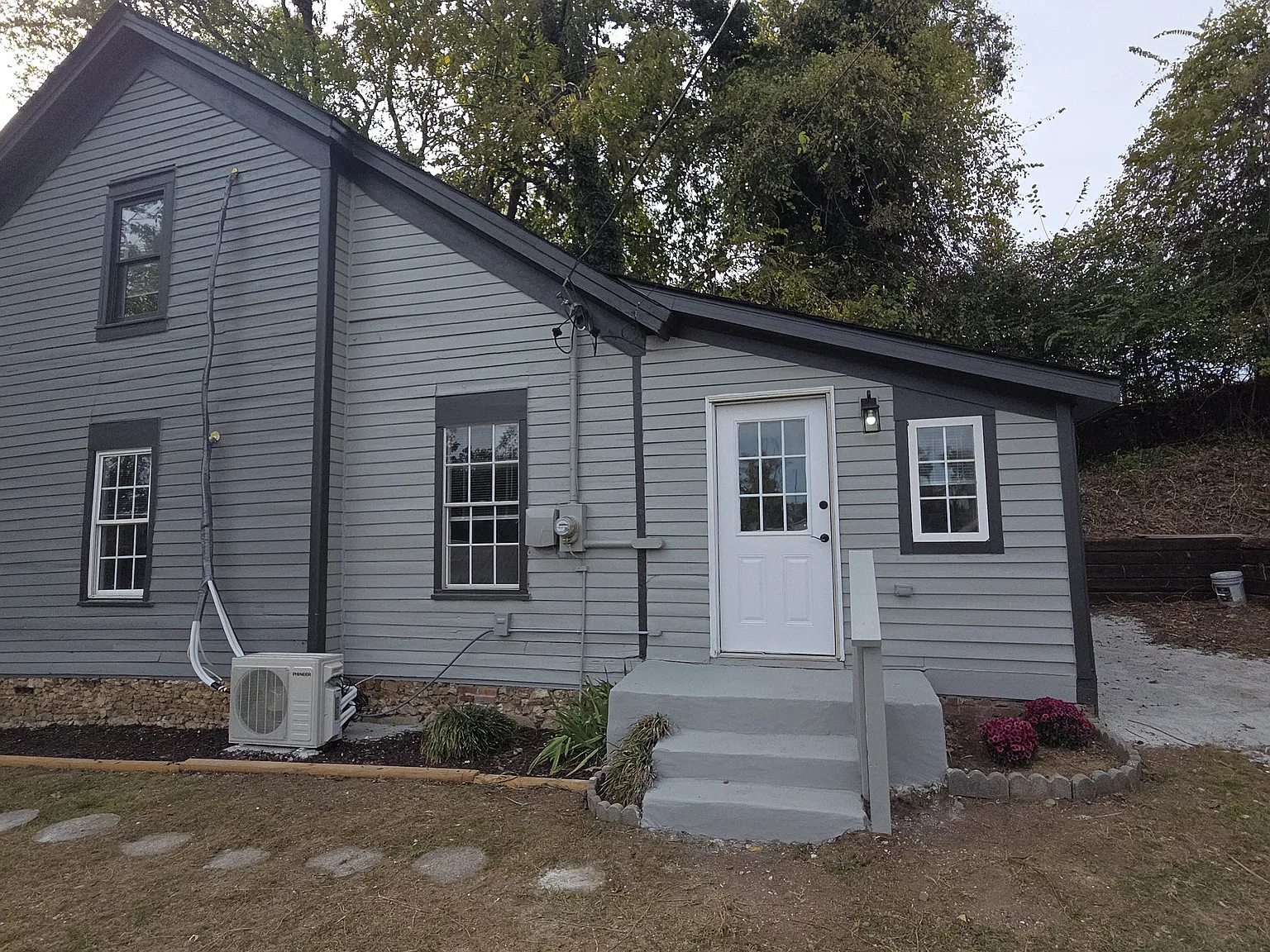 2 bed, 895 sqft, $1,995 — Photo 3