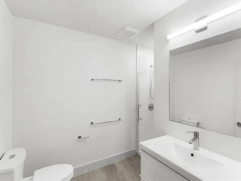 31 Parade St #302 — Photo 16