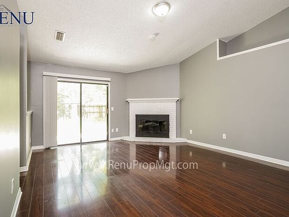 5th image of 589 Robert Livingston St #6