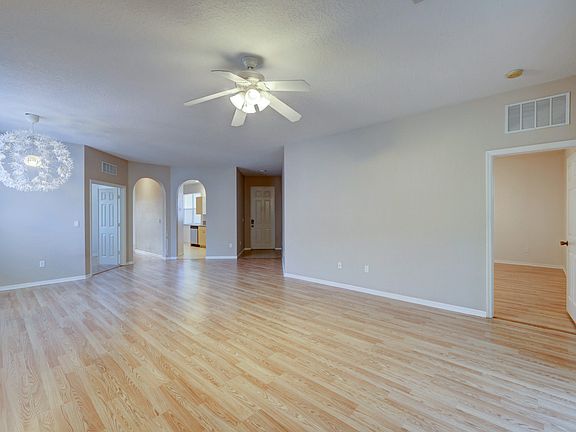 4th image of 309 SW Tomoka Springs Dr