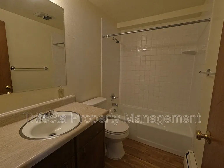 1100 Hays St #10 — Photo 10