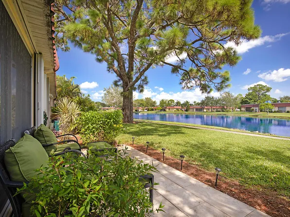 352 Covered Bridge Boulevard #A, Greenacres, FL 33467