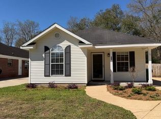 209 Kimberly Ct, Saraland, AL 36571