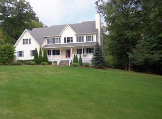 126 Wellington Dr, Carmel, NY 10512