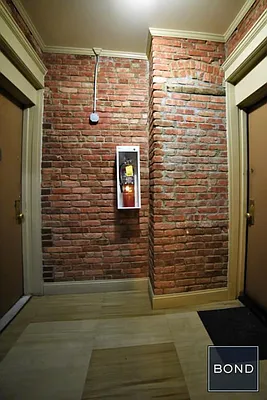 Rented by Bond New York | media 32