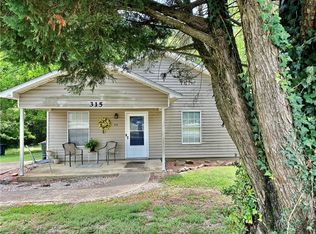 315 East Ave, Opelika, AL 36801