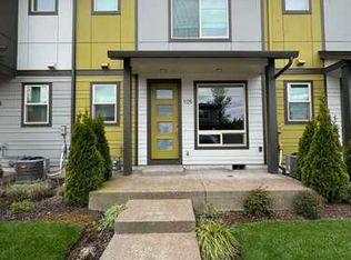 105 SW Lancaster Ct, Troutdale, OR 97060