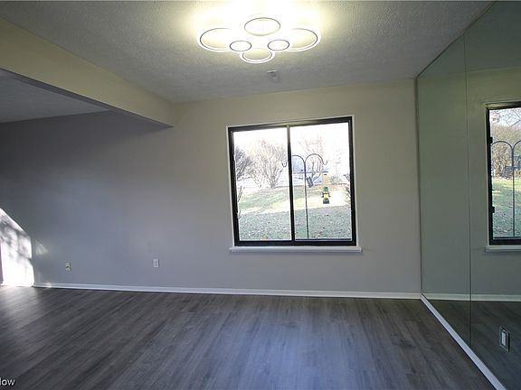 5th image of 15126 Pine Valley Trl