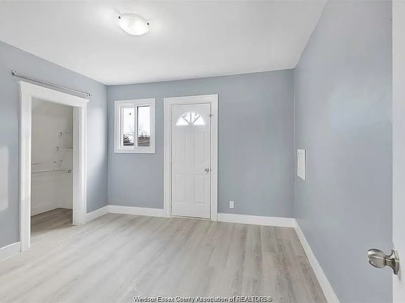 3rd image of 635 Tuscarora St
