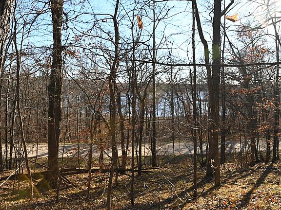 2nd image of 392 Fawn Ct