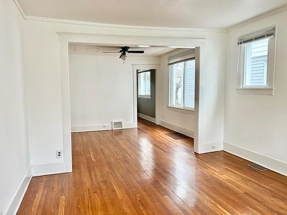 3rd image of 429 E Saratoga St APT 1