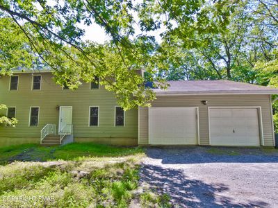 61 Arbutus Ln, East Stroudsburg, PA, 18302