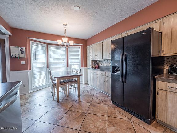 4th image of 2914 Summerfield Dr