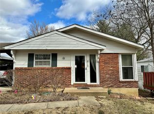 412 Fairview Ct, Ballwin, MO 63021