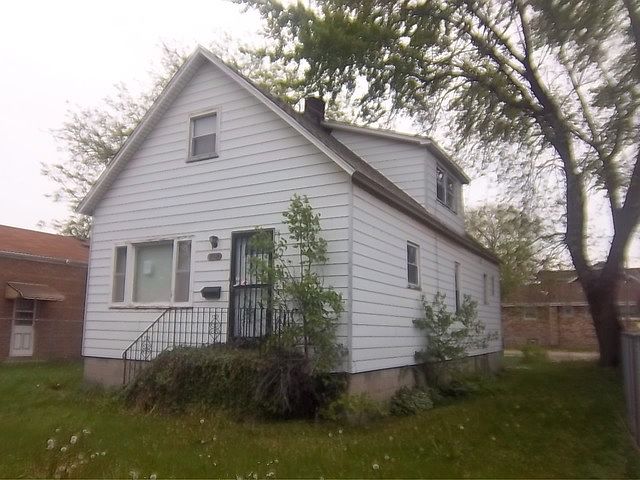 1st image of 715 Sibley Blvd