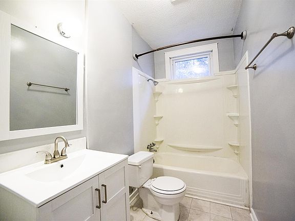 5th image of 519 Lafayette Ave