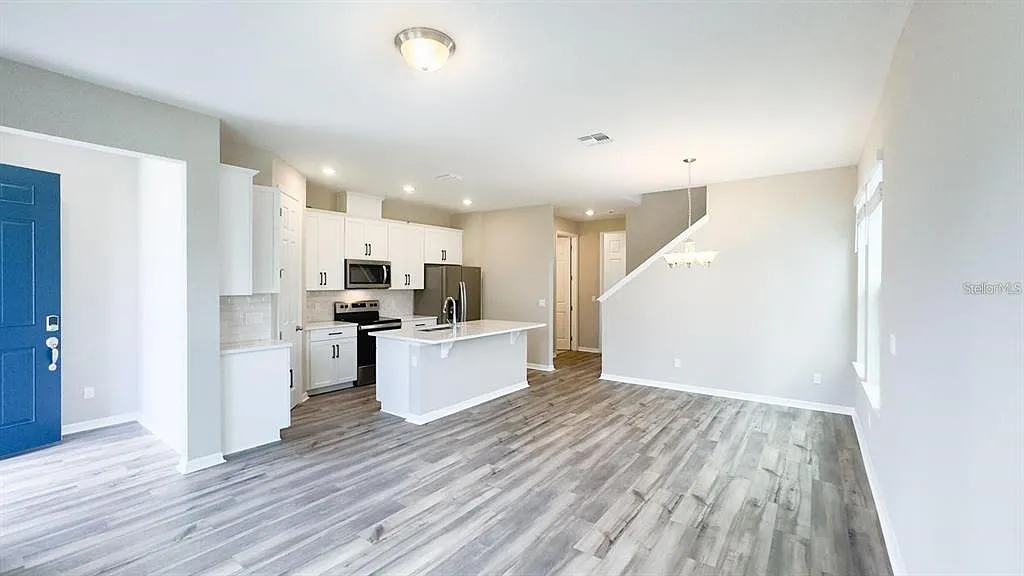 3 bed, 2.5 bath, 1668 sqft, $3,000 — Photo 4