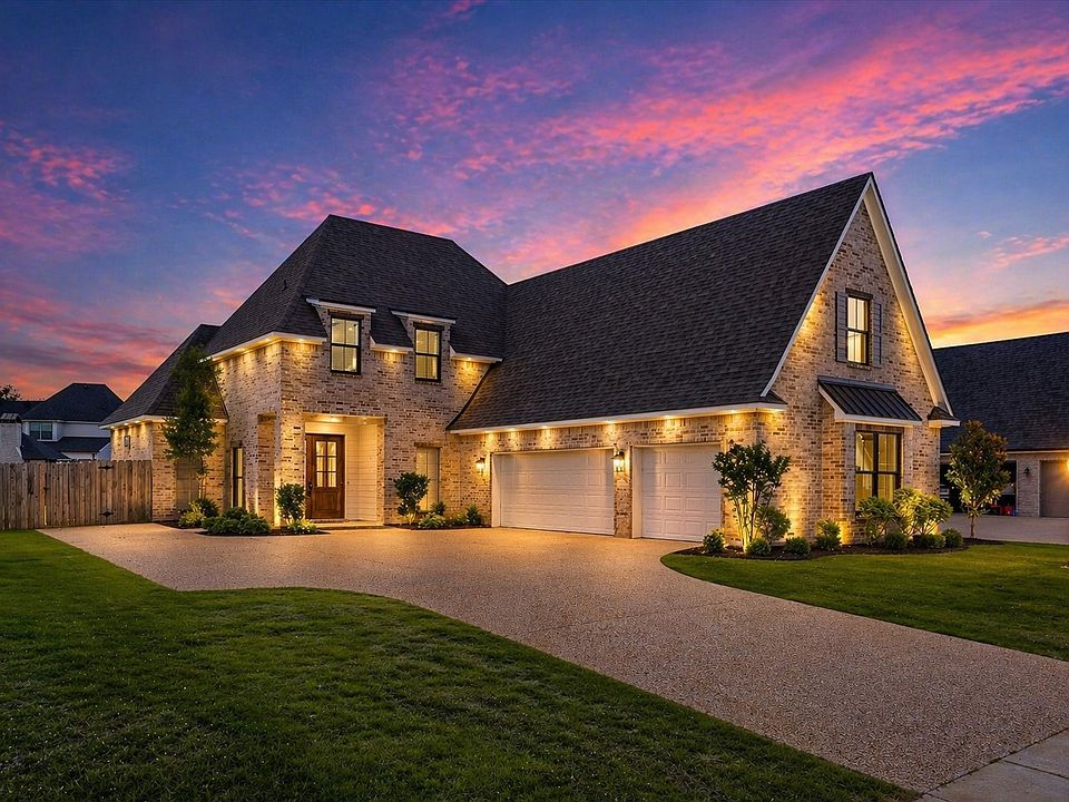 1st image of 628 Dumaine Dr