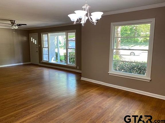 4th image of 1101 W Camellia St