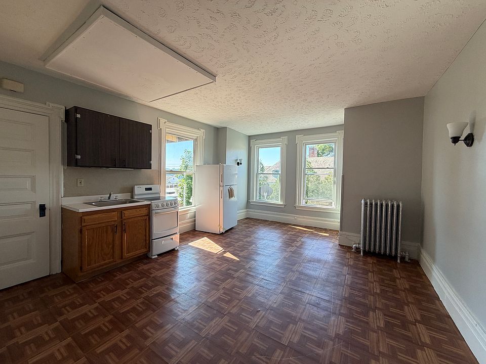 1st image of 102 Prospect St #1A
