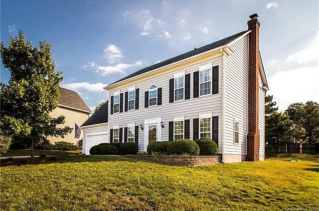 1st image of 107 Shady Hill Ct