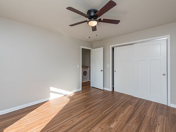 5th image of 1419 Greenfield Ave