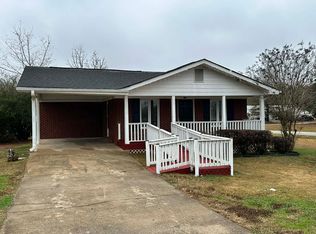 108 Vine Cir, Social Circle, GA 30025