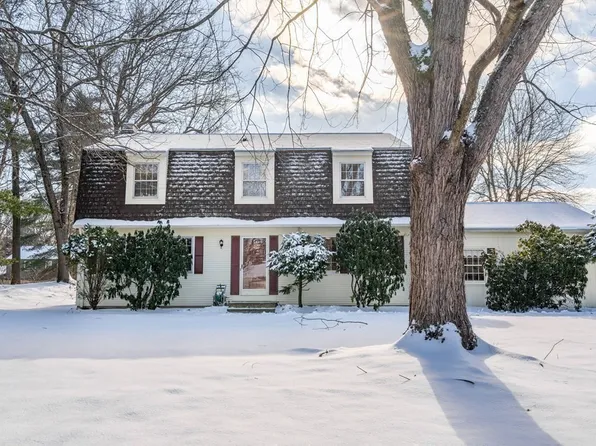 51 Wellesley Dr, Longmeadow, MA 01106