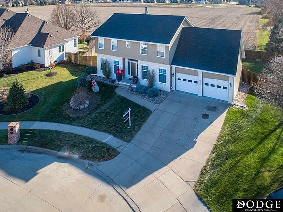 2nd image of 2711 Brentwood Dr