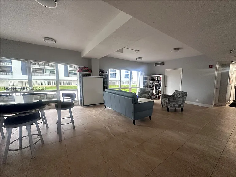750 N Ocean Blvd #310 — Photo 31