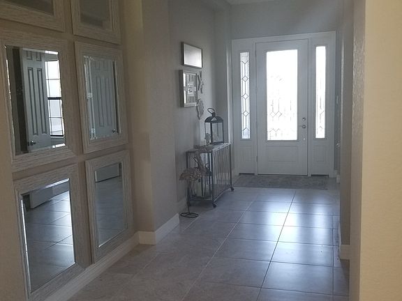 5th image of 836 SW Pristine Dr