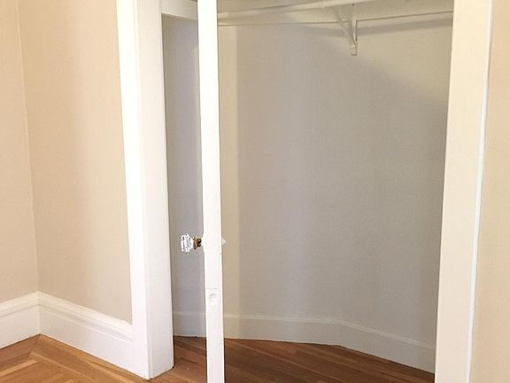 5th image of 845 Hyde St APT 11