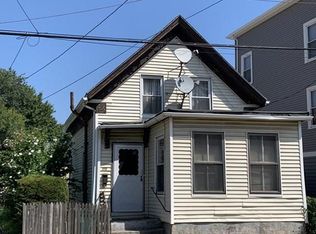 301 Chestnut St, Lynn, MA 01902