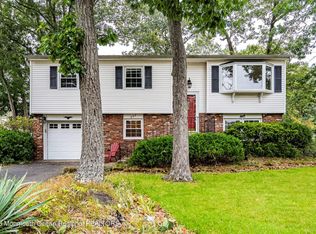 235 Bayville Ave, Bayville, NJ 08721