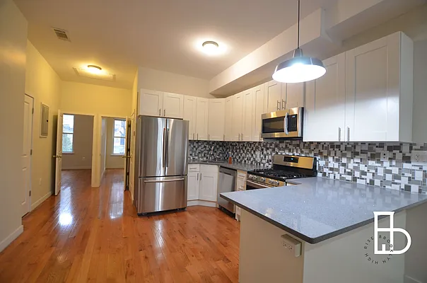 Rented by Miron Realty Group | media 16