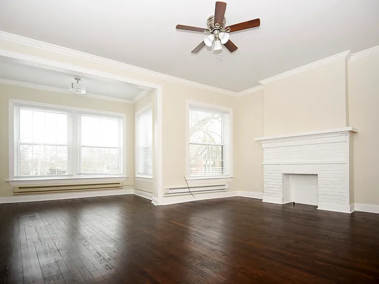 312 Lee St #2 — Photo 4