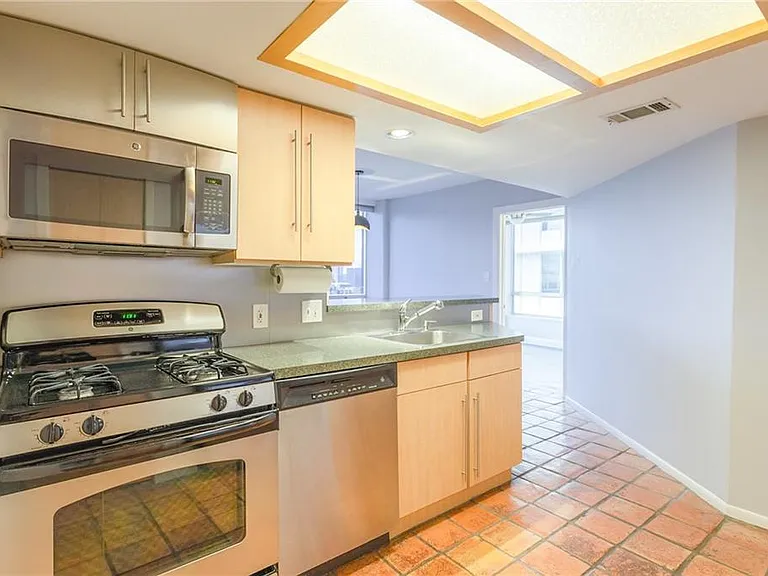 1212 Guadalupe St #705 — Photo 11