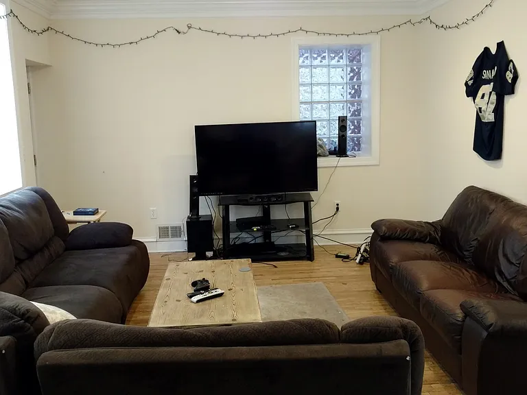 2130 Carey Way — Photo 6