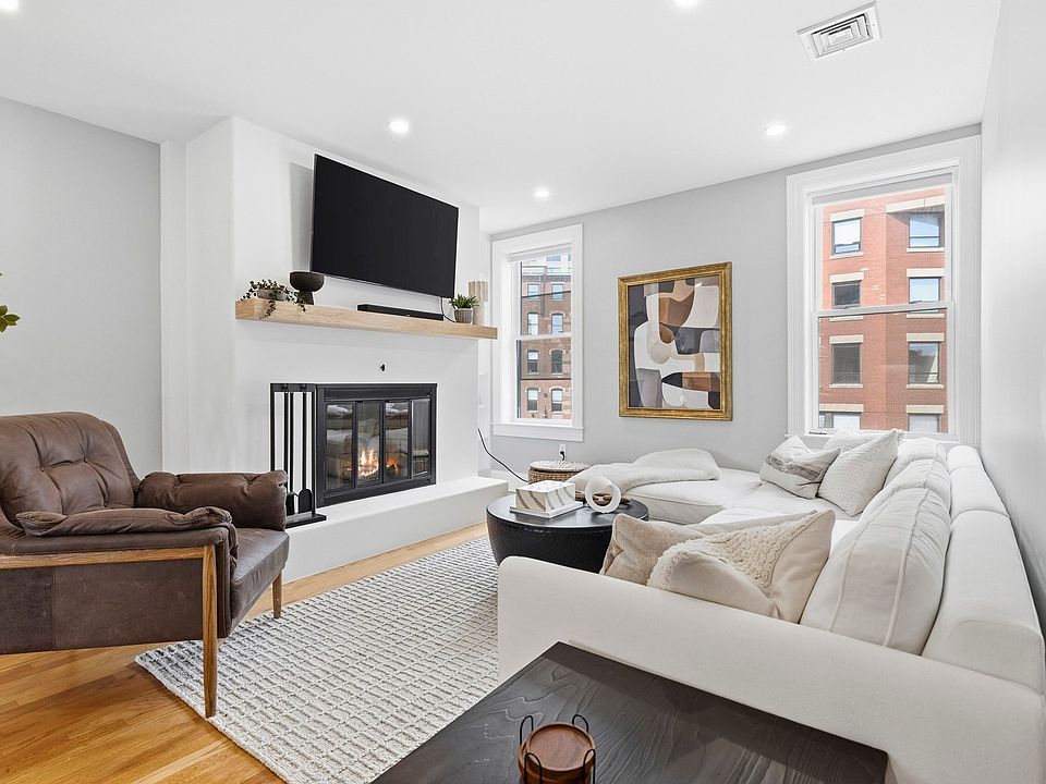 1st image of 129 N Washington St #3