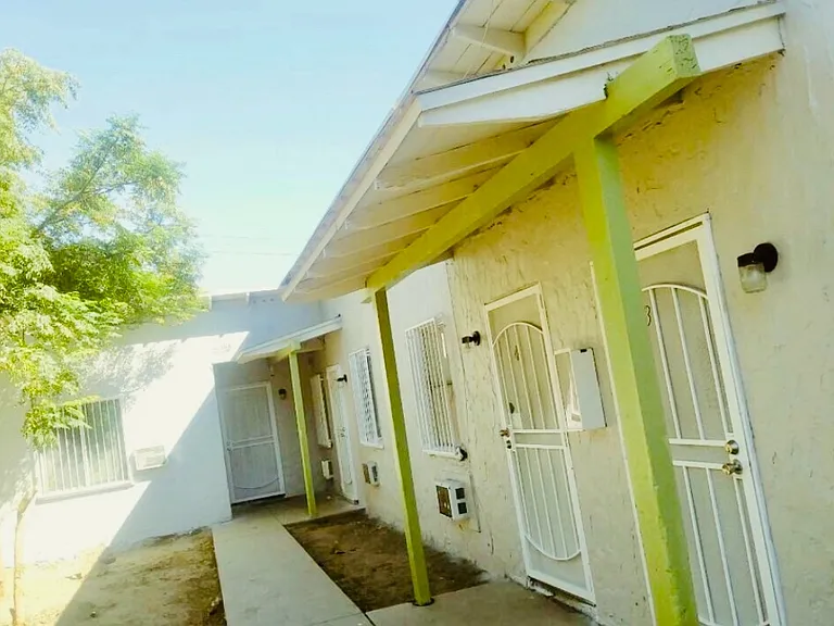 1834 Harvard St #5 — Photo 5