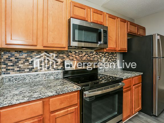 4th image of 58 Rosemont Ct