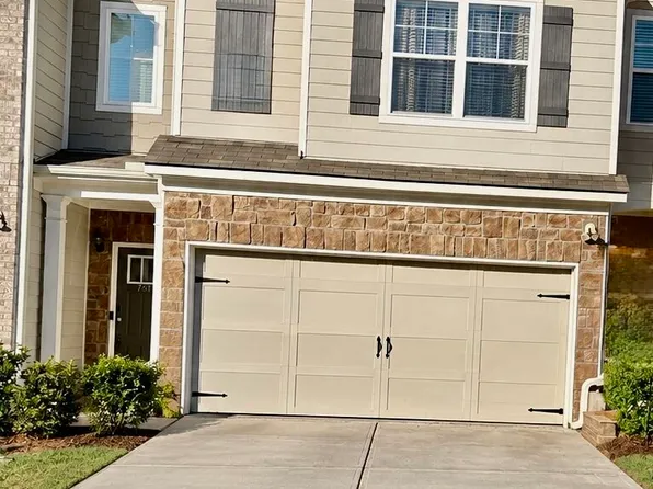 7618 Avalon Blvd, Fairburn, GA 30213
