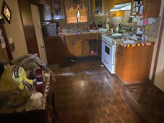 3rd image of 235 Rodeo Rd
