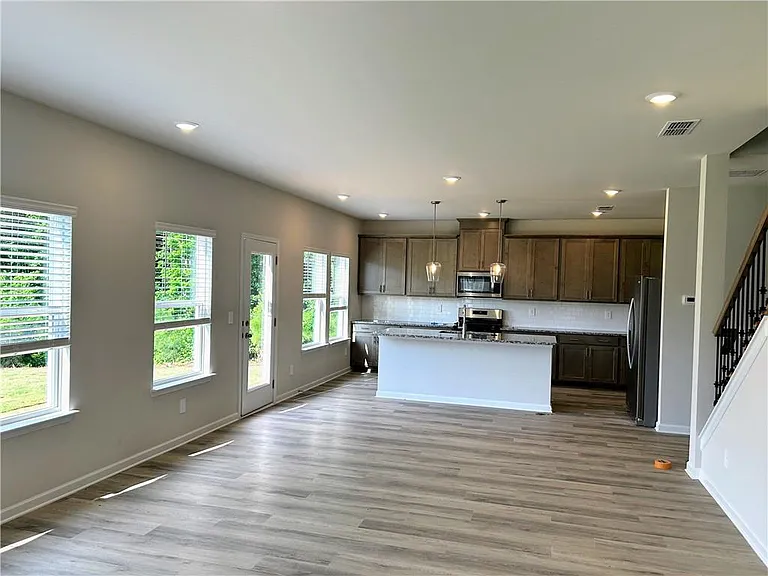 7798 Richmond Trl — Photo 3