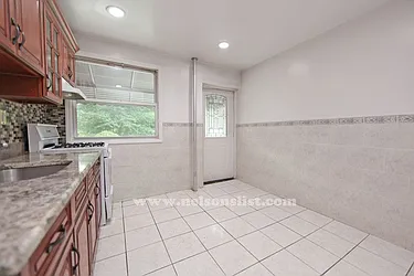 Rented by Nelson Aybar, LREB